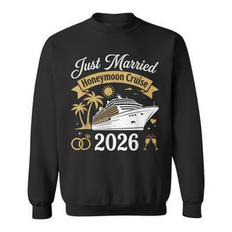 Just Married Honeymoon Cruise 2026 Sweatshirt - Thegiftio UK