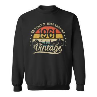 Vintage 1961 65 Years Old 65Th Birthday Sweatshirt - Thegiftio UK