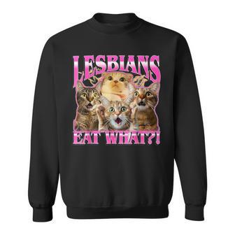 Vintage Lesbians Eat What Offensive Cat 90S Graphic Sweatshirt - Thegiftio UK