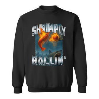 エビのバリン 燃えるようなエビがサメの上に沈むミーム。 スウェットシャツ - Kawaiitshirt