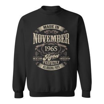 ヴィンテージ還暦祝い 1965年11月生まれ 60歳 長袖tシャツ スウェットシャツ - Kawaiitshirt