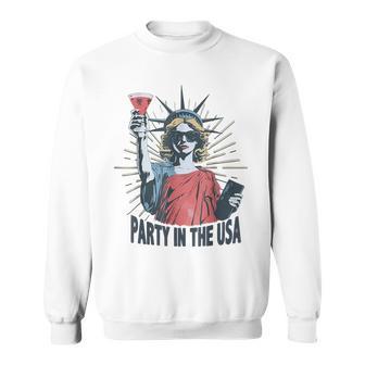 Party In The Usa Statue Of Liberty 4Th Of July Patriotic Sweatshirt - Thegiftio UK