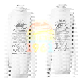 オンバック 65 限定版 1961年6月65日 誕生日 スウェットシャツ - Kawaiitshirt