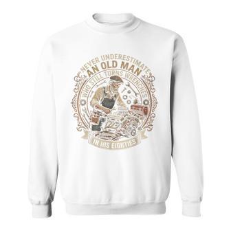老人はレンチを回す 彼の 80年代 ヴィンテージ メカニック スウェットシャツ - Kawaiitshirt