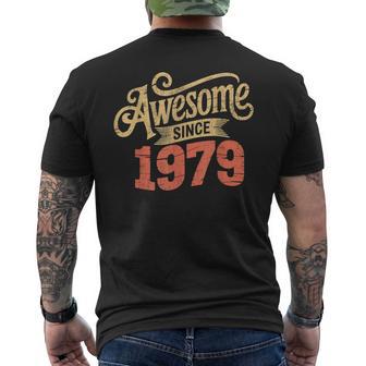 1979年生まれの1979年誕生の素晴らしいギフト。 メンズTシャツ バックプリント - Kawaiitshirt
