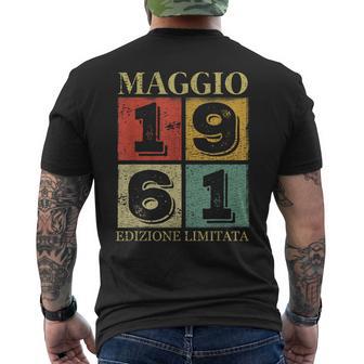 65° Compleanno 65 Uomo Anni Maggio 1961 Regalo T-shirt da uomo con stampa posteriore - Novitaregali