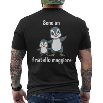 Bambino Pinguini Fratello Maggiore -Ono Un Fratello Maggiore T-shirt da uomo con stampa posteriore - Novitaregali