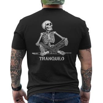 Calaca Tranquilo リラックススケルトンデザイン メンズTシャツ バックプリント - Kawaiitshirt