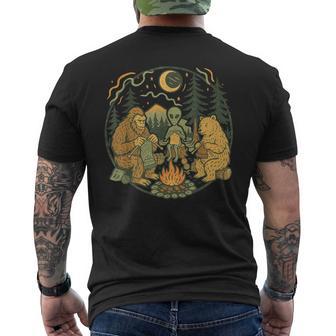 Campfire Knitting Friends Retro Bigfoot Alien Bear Knitting Men's T-shirt Back Print - Thegiftio UK