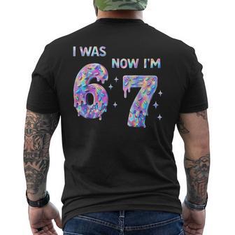 Ero 6 Oraono 7 Compleanno Di Un Anno 67 Memeixeven 6 7 T-shirt da uomo con stampa posteriore - Novitaregali
