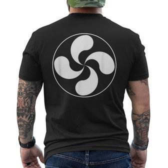 Lauburu Croix Pays Basque Ikurrina Euskal Herria Eu Espagne T-shirt imprimé au dos - Cadeauxyz