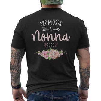 Promossa A Nonna 2027 Annuncio Gravidanza Futura Nonna 2027 T-shirt da uomo con stampa posteriore - Novitaregali