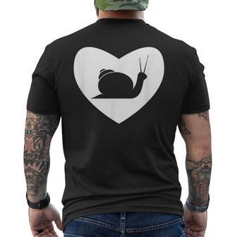 Snail Love Heart Cadeau Deaint-Valentin Pour Ceux Qui Aiment Les Escargots T-shirt imprimé au dos - Cadeauxyz
