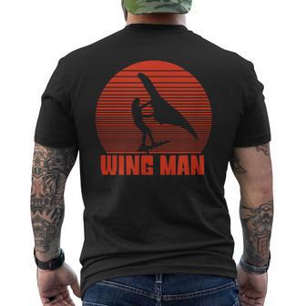 Wingurfer Wing Man ウィングフォイル ウィングサーフィン ウィングフォイラー メンズTシャツ バックプリント - Kawaiitshirt