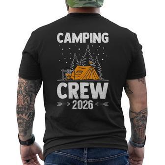 Zelten Campen Campingpruch Lagerfeuer Camping Crew 2026 T-Shirt mit Rückendruck - Seseable