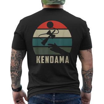 けん玉トス レトロサンセット けん玉 スピリット・オブ・ケンダマ メンズTシャツ バックプリント - Kawaiitshirt