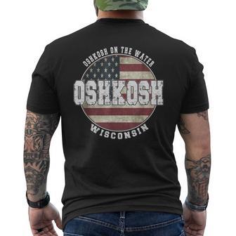 ウィスコンシン州オシュコシュ、ビンテージアメリカ国旗 メンズTシャツ バックプリント - Kawaiitshirt