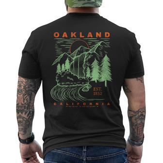 オークランド カリフォルニア クール 旅行 お土産 素朴 オークランド メンズTシャツ バックプリント - Kawaiitshirt
