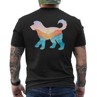 オーストラリア ラブラドゥードル 自然 ハイキング 犬 日の出 アドベンチャー メンズTシャツ バックプリント - Kawaiitshirt