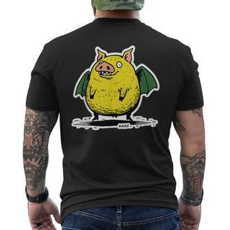 コウモリの翼を持つ空飛ぶブタのユーモアアート メンズTシャツ バックプリント - Kawaiitshirt