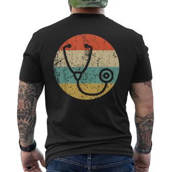 ドクター・ナースヴィンテージレトロ聴診器 メンズTシャツ バックプリント - Kawaiitshirt