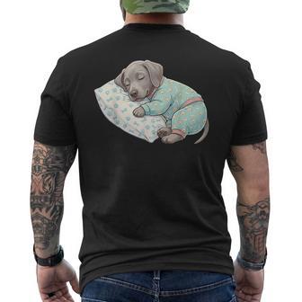 パジャマで寝ているかわいいワイマラナー犬就寝アート メンズTシャツ バックプリント - Kawaiitshirt