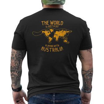 世界はオーストラリア オーストラリアで遊ぶ猫 メンズTシャツ バックプリント - Kawaiitshirt
