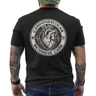 心臓血管集中ケア 心臓 Icu Cvicu 看護師 メンズTシャツ バックプリント - Kawaiitshirt