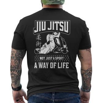 柔術 柔術 スポーツだけじゃない 生き方 メンズTシャツ バックプリント - Kawaiitshirt