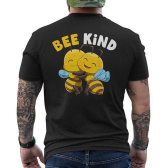 蜂親切かわいい親切に蜂しゃれ蜂親切ミツバチ メンズTシャツ バックプリント - Kawaiitshirt