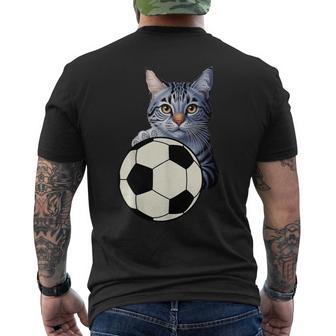 面白い猫サッカーボールグラフィック子猫のスポーツ愛好家のコスチューム メンズTシャツ バックプリント - Kawaiitshirt