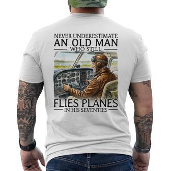 Never Underestimate An Old Man Who Still Flies Planes 70S Men's T-shirt Back Print | Seseable UK