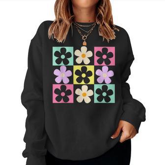 Cute Flower Pattern Retro Groovy Daisy Flower 70S Women Sweatshirt - Thegiftio UK