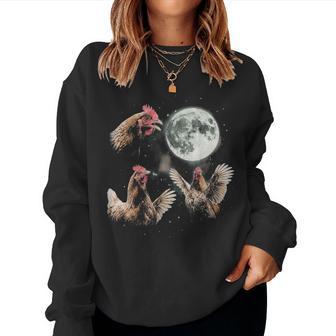 Chicken Howling At Moon Vintage 90S Graphic Women Sweatshirt - Thegiftio