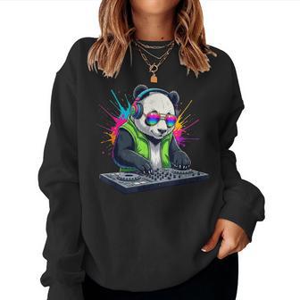 Rainbow Dj Panda Avec Lunettes Deoleil Casque Edm Musique Drôle Sweat-shirt pour femme - Cadeauxyz