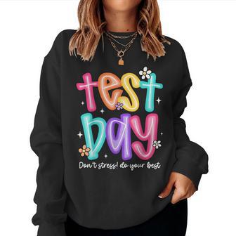 Retro Test Day Don't Stress Do Your Best Teacher Testing Day Women Sweatshirt - Thegiftio UK