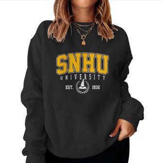 Snhu Arch Retro Collegiate Athletic Sports Women Women Sweatshirt | Mazezy
