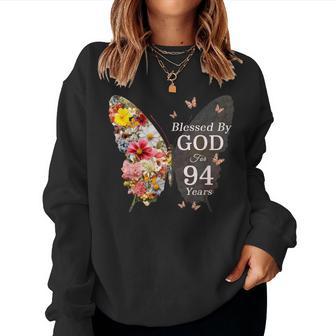 神に祝福され94年 蝶の花 94歳の誕生日 レディーススウェットシャツ - Kawaiitshirt