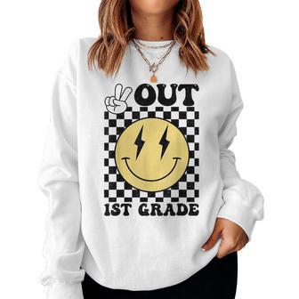 1St Grade Graduation Boys Teacher Last Day Of First Grade Women Sweatshirt - Thegiftio UK