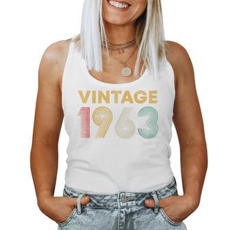 ヴィンテージ 1963 63歳の誕生日プレゼント 男性 女性 63歳 レディースタンクトップ - Kawaiitshirt
