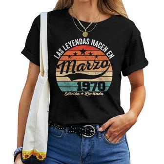 56 Años Cumpleaños Las Leyendas Nacen En Marzo De 1970 Cuello Camiseta de mujer - Regaloses
