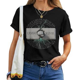 8647 Chiffres Romains Lxxxvi Xlvii Foudre Furtif T-shirt femme - Cadeauxyz