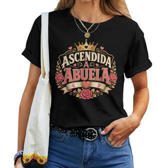Ascendida A Abuela Crown Roses Cita Gráfica Abuela Española Camiseta de mujer - Regaloses