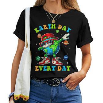Dabbing Earth Day Every Day Pianeta Ambiente Uomini Donne Bambino Maglietta da donna - Novitaregali
