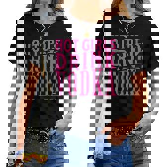 Des Filles Chaudes Et Drôles Boivent De Laodka Duin De L'alcool Des S T-shirt femme - Cadeauxyz