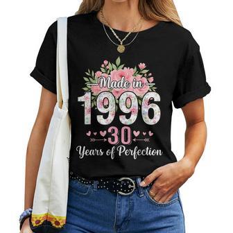 Hergestellt 1996 Blumengeschenke Zum 30 Geburtstag Für Frauen Ab 30 Jahren T-shirt Frauen - Seseable