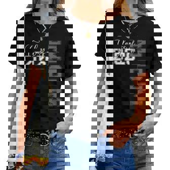 Proud Mom Of A Class Of 2026 Graduate Senior Mom Graduation Women T-shirt | Seseable CA