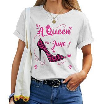 20歳の誕生日 ハイヒール A Queen Was Born In 2006 レディースTシャツ - Kawaiitshirt