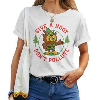 Give A Hoot Retro Owl Nature Conservation Women T-shirt | Seseable CA