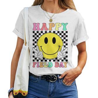 Happy Field Day Retro Smile Face Teacher Kids Field Day 2026 Women T-shirt | Mazezy